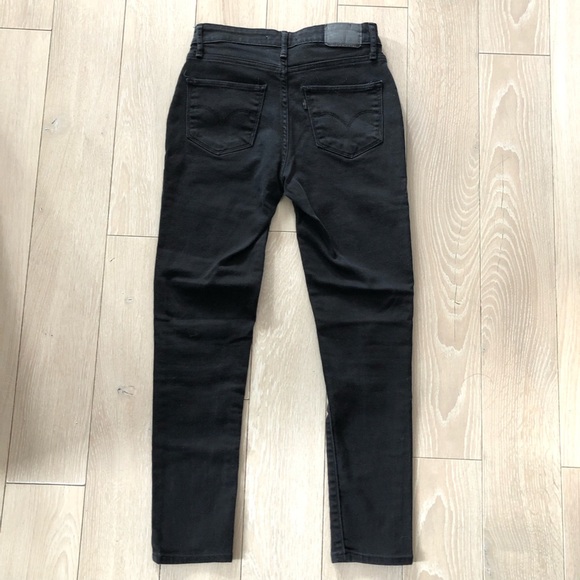 Levi’s 721 High Rise Skinny Zipper Pocket Jeans in Black Size 25 - Picture 5 of 15